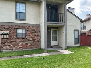 923 Turtle Lake Boulevard, Irving, TX 75060