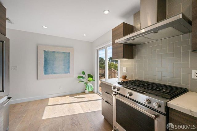 156 Midcrest Way, San Francisco, CA 94131