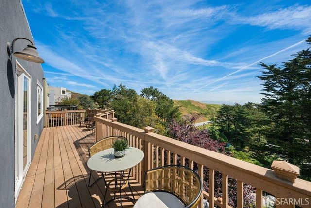 156 Midcrest Way, San Francisco, CA 94131