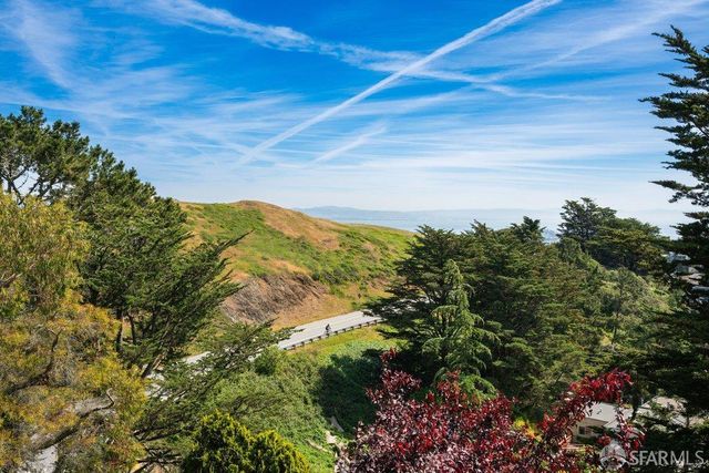 156 Midcrest Way, San Francisco, CA 94131