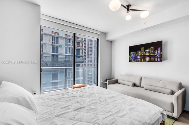 11 NE 6th St 2608, Miami, FL 33132