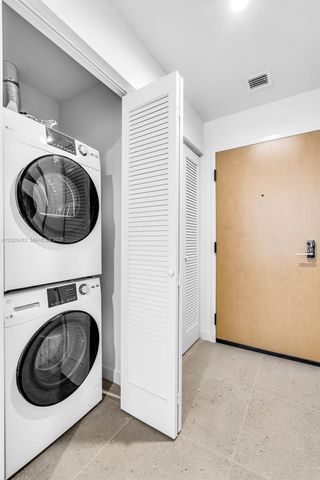 11 NE 6th St 2608, Miami, FL 33132