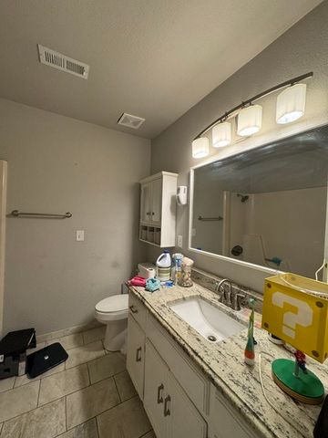 2814 W Highland Drive, Rogers, AR 72756