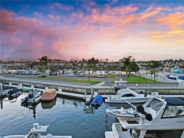 5227 Marina Pacifica N, Long Beach, CA 90803