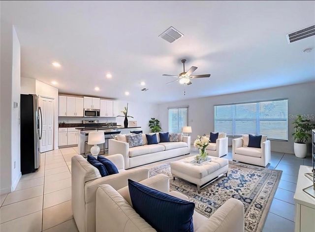 6557 BAR S BAR TRAIL, Zephyrhills, FL 33541