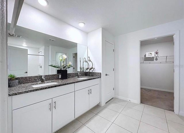 6557 BAR S BAR TRAIL, Zephyrhills, FL 33541