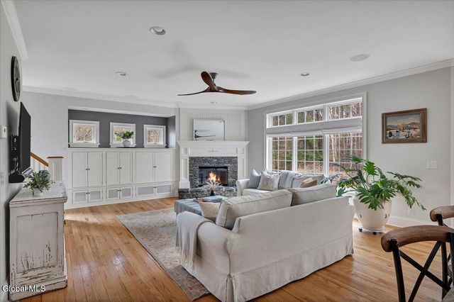 9 Cherry Tree Lane, Saratoga Springs, NY 12866