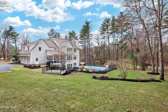 9 Cherry Tree Lane, Saratoga Springs, NY 12866