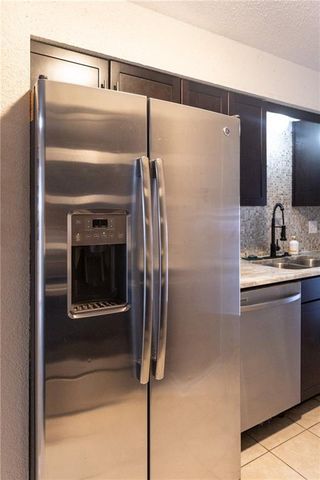 1424 E 125th Terrace E F, Olathe, KS 66061