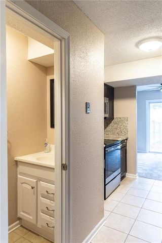 1424 E 125th Terrace E F, Olathe, KS 66061