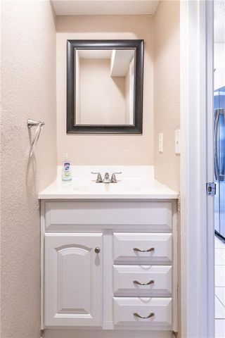 1424 E 125th Terrace E F, Olathe, KS 66061