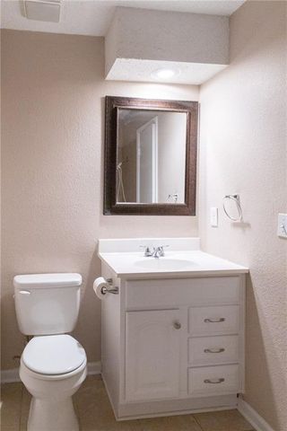 1424 E 125th Terrace E F, Olathe, KS 66061