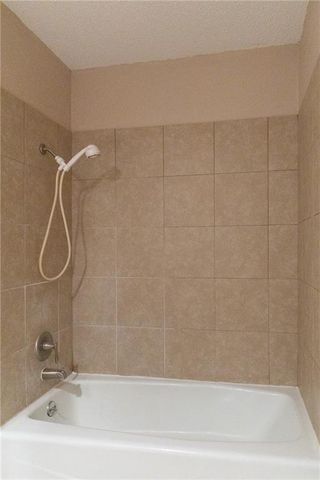 1424 E 125th Terrace E F, Olathe, KS 66061