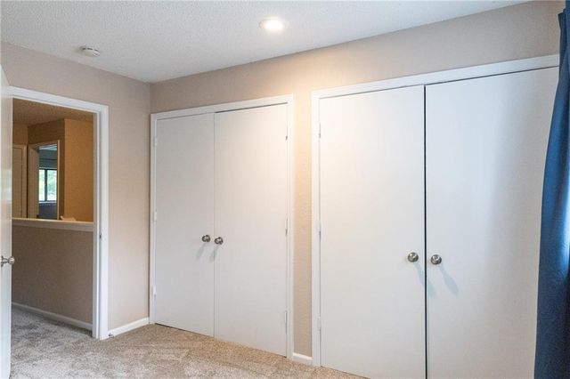 1424 E 125th Terrace E F, Olathe, KS 66061