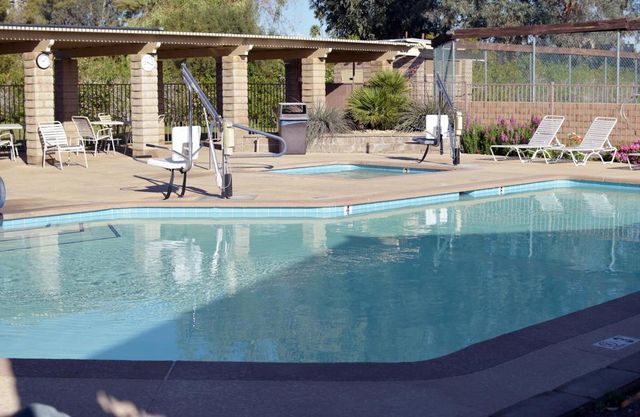 38440 Desert Greens Drive W, Palm Desert, CA 92260