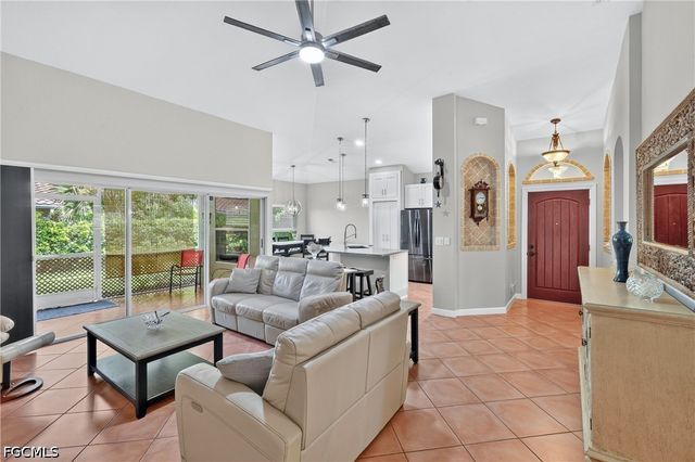11180 La Coruna LN, Bonita Springs, FL 34135