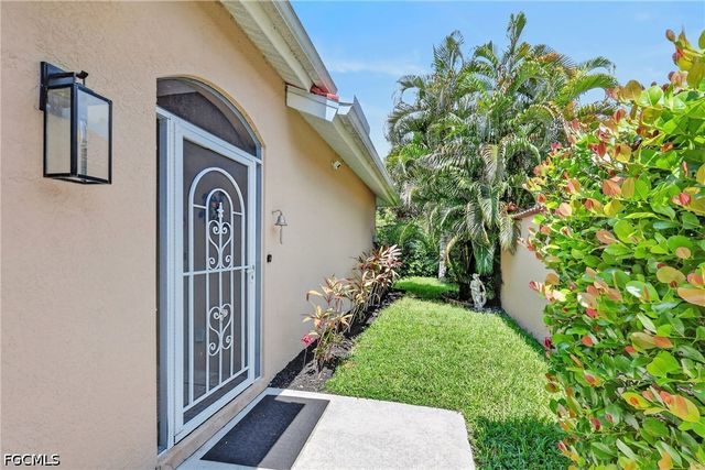 11180 La Coruna LN, Bonita Springs, FL 34135