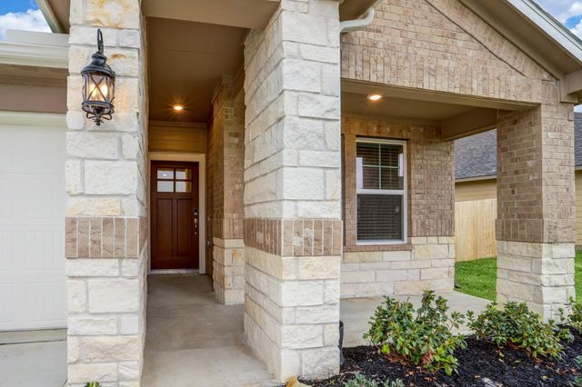 2110 Cherryvale Drive, Tomball, TX 77375