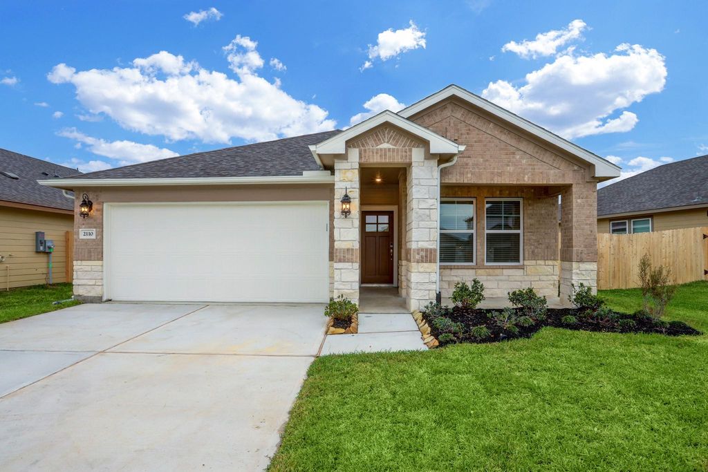 2110 Cherryvale Drive, Tomball, TX 77375