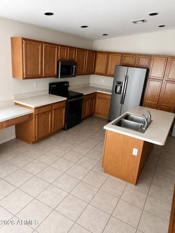 4852 W SAINT JOHN Road, Glendale, AZ 85308