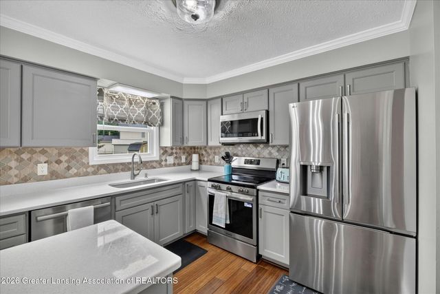 3722 Matterhorn Drive, Lansing, MI 48906