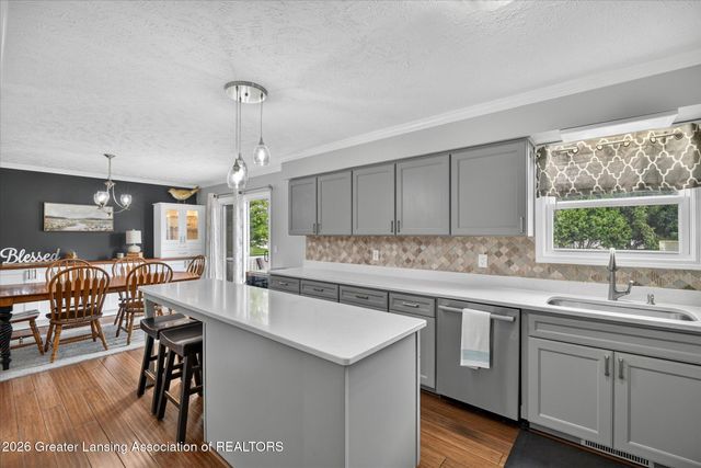 3722 Matterhorn Drive, Lansing, MI 48906
