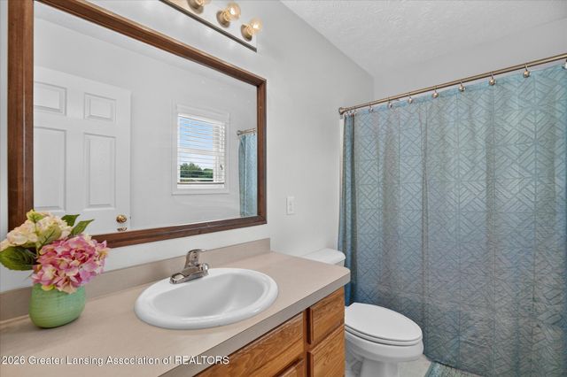 3722 Matterhorn Drive, Lansing, MI 48906
