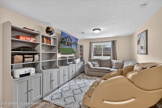 3722 Matterhorn Drive, Lansing, MI 48906