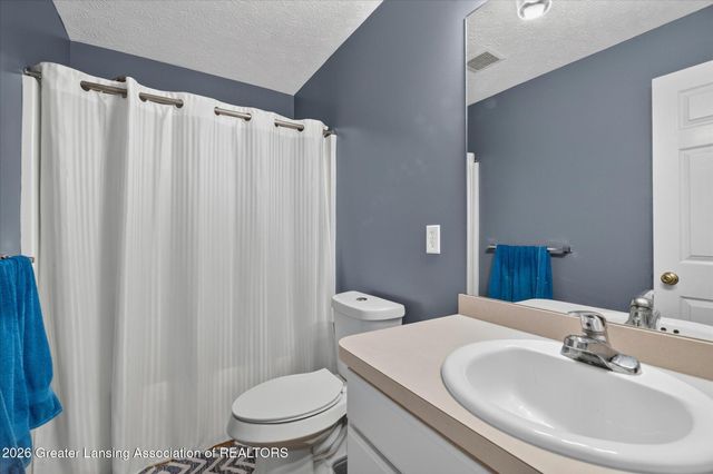 3722 Matterhorn Drive, Lansing, MI 48906