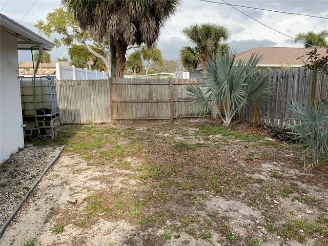 2118 MICHELE DRIVE, Sarasota, FL 34231