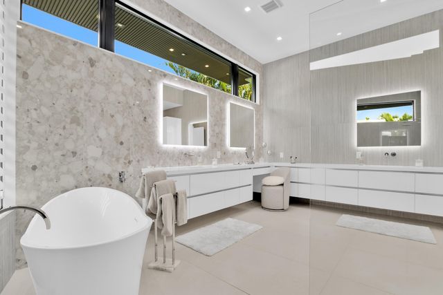 355 E Boca Raton Road, Boca Raton, FL 33432