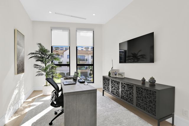 355 E Boca Raton Road, Boca Raton, FL 33432