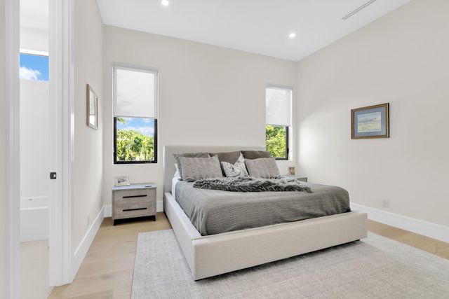 355 E Boca Raton Road, Boca Raton, FL 33432