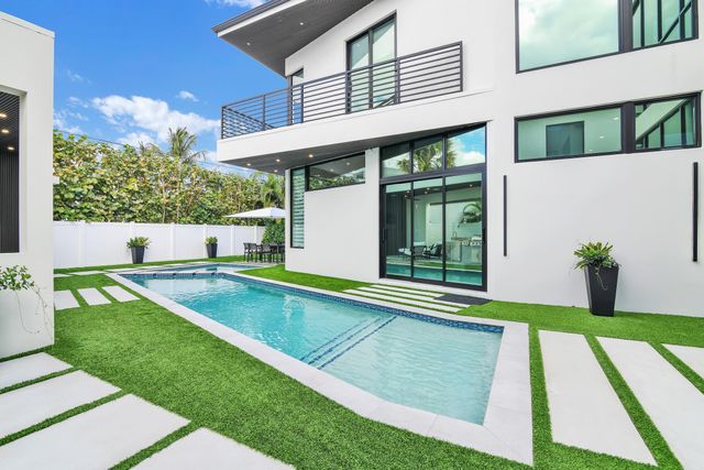 355 E Boca Raton Road, Boca Raton, FL 33432