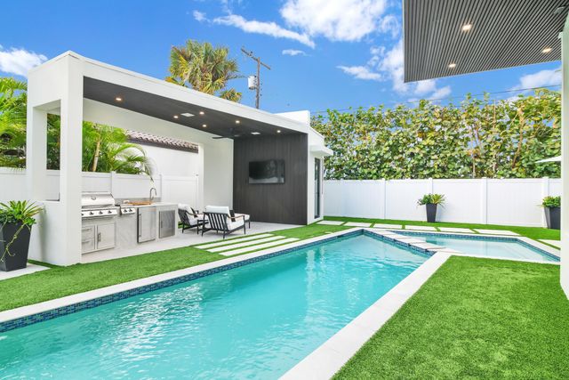 355 E Boca Raton Road, Boca Raton, FL 33432