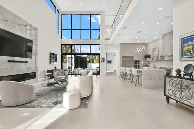 355 E Boca Raton Road, Boca Raton, FL 33432