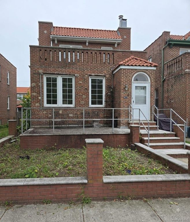4115 Manhattan Avenue, Brooklyn, NY 11224 — exterior