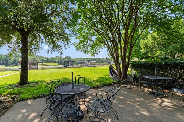 194 Bushwhacker Drive, Mabank, TX 75156
