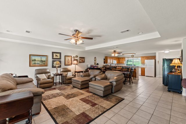 194 Bushwhacker Drive, Mabank, TX 75156