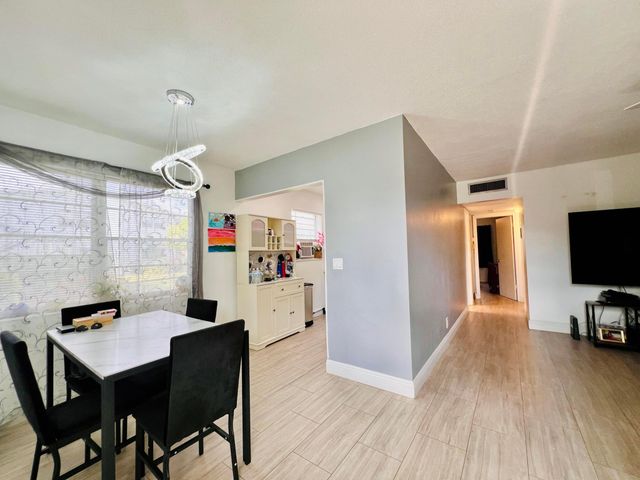 345 NORWICH O, West Palm Beach, FL 33417