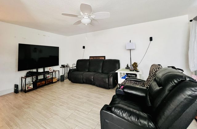 345 NORWICH O, West Palm Beach, FL 33417