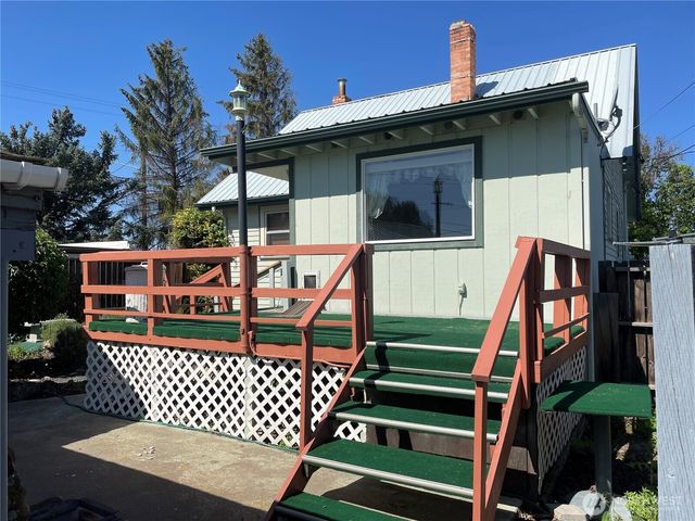 50 Fir Street S, Soap Lake, WA 98851