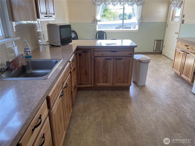 50 Fir Street S, Soap Lake, WA 98851