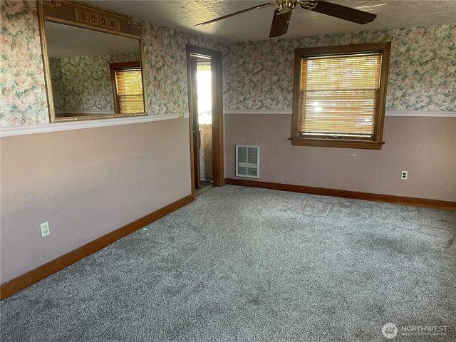 50 Fir Street S, Soap Lake, WA 98851