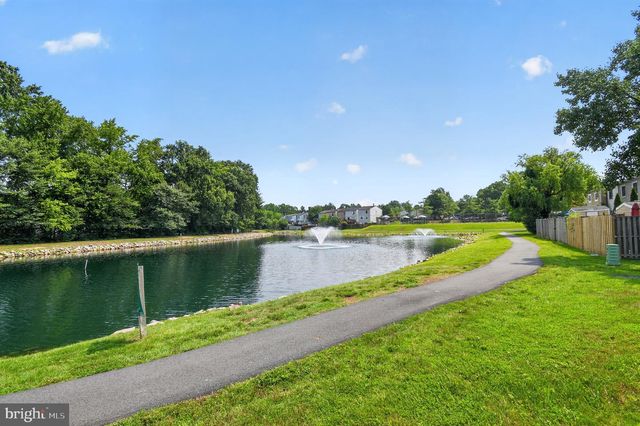 8307 PONDSIDE TER, Alexandria, VA 22309