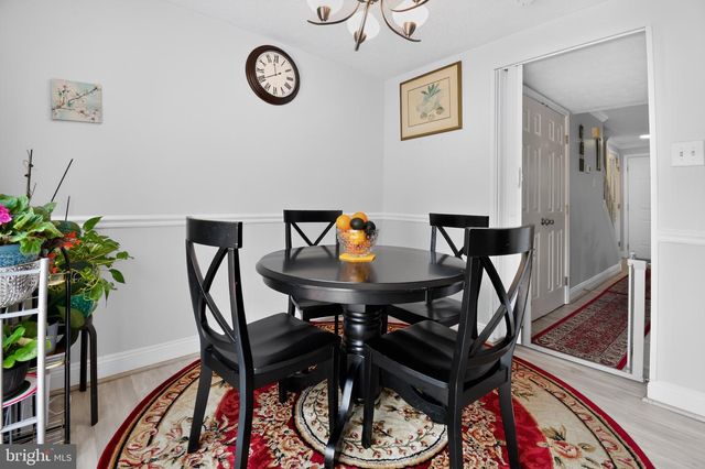 8307 PONDSIDE TER, Alexandria, VA 22309