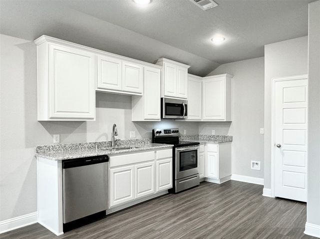 6408 Rienzi Drive, Greenville, TX 75402