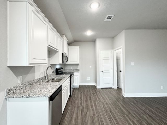 6408 Rienzi Drive, Greenville, TX 75402