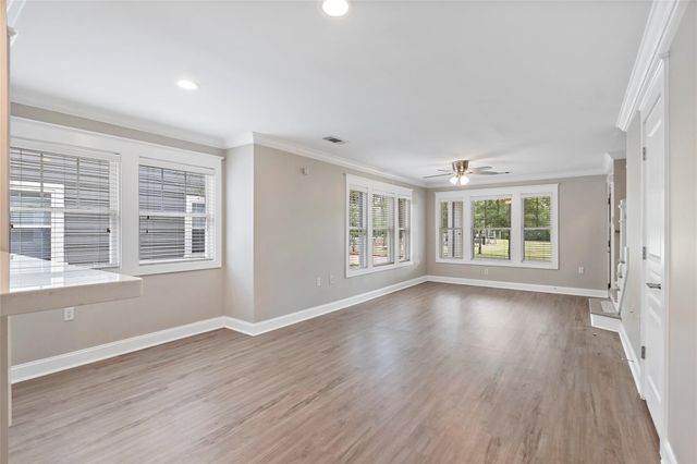 1725 Harvey Mitchell Parkway S 1112, College Station, TX 77840