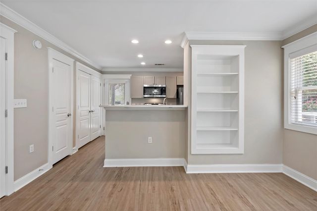 1725 Harvey Mitchell Parkway S 1112, College Station, TX 77840